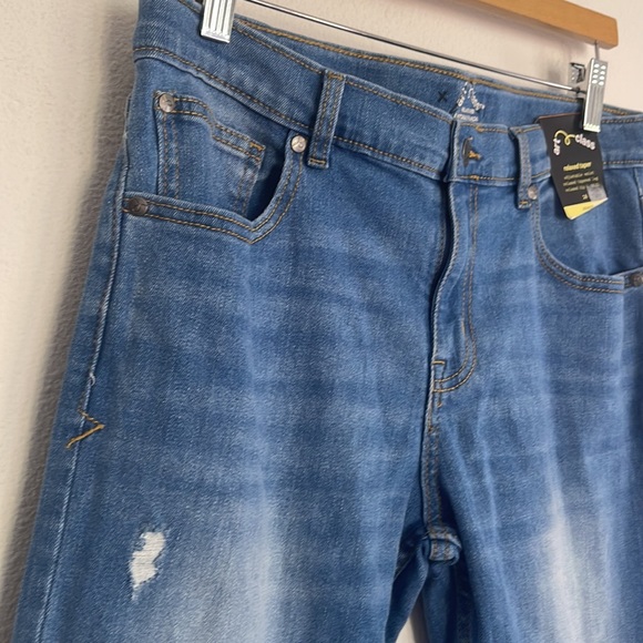 Art Class Relaxed Taper jeans - Picture 2 of 11